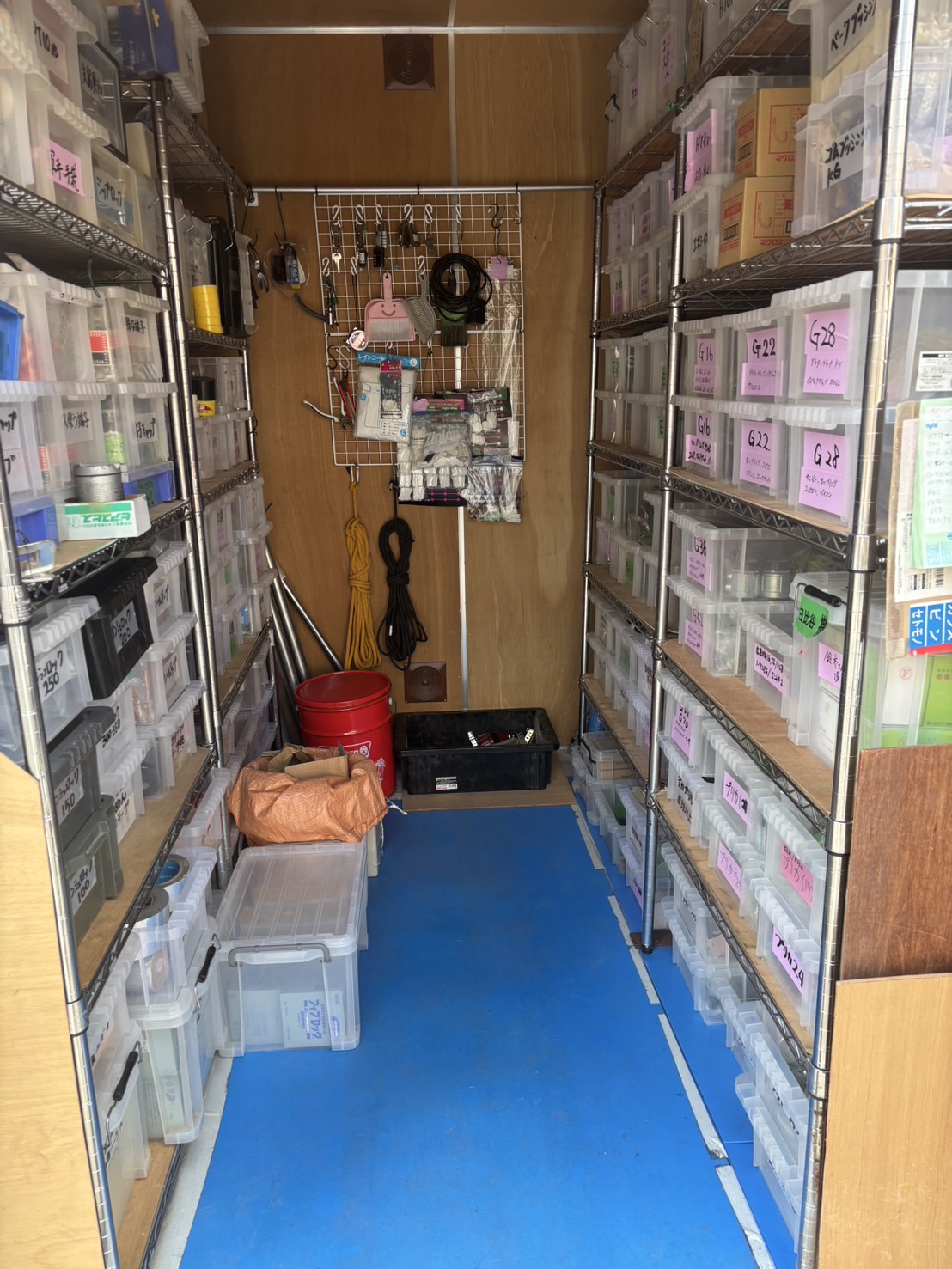 社員で整理整頓
