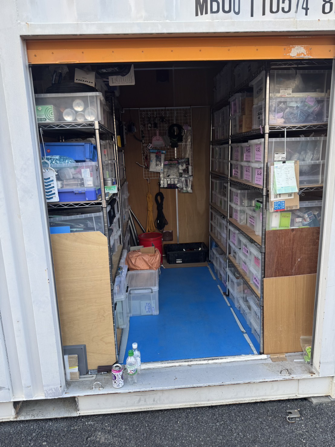 倉庫は綺麗に